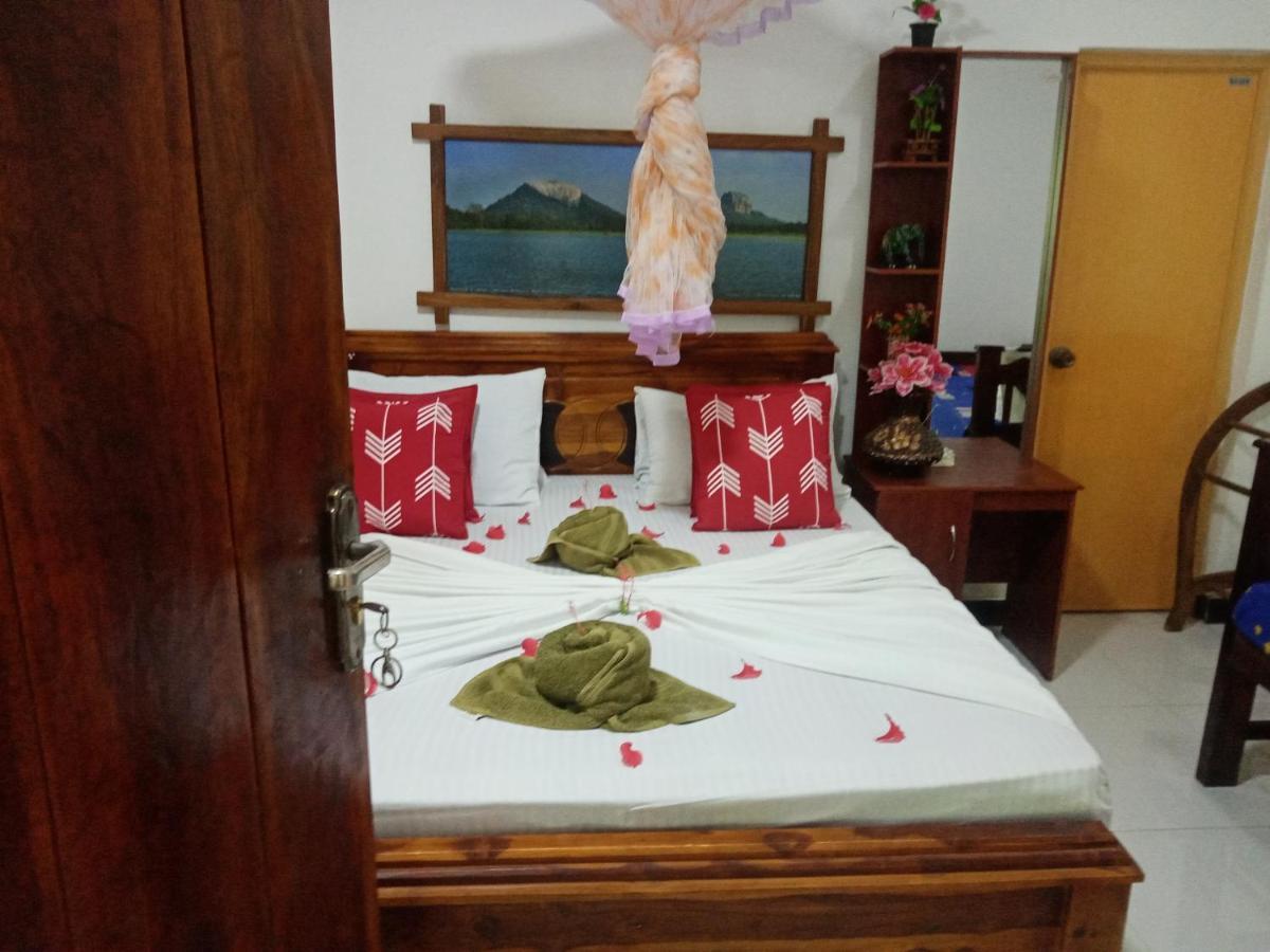 Sigiriya Village Home Stay Exteriör bild